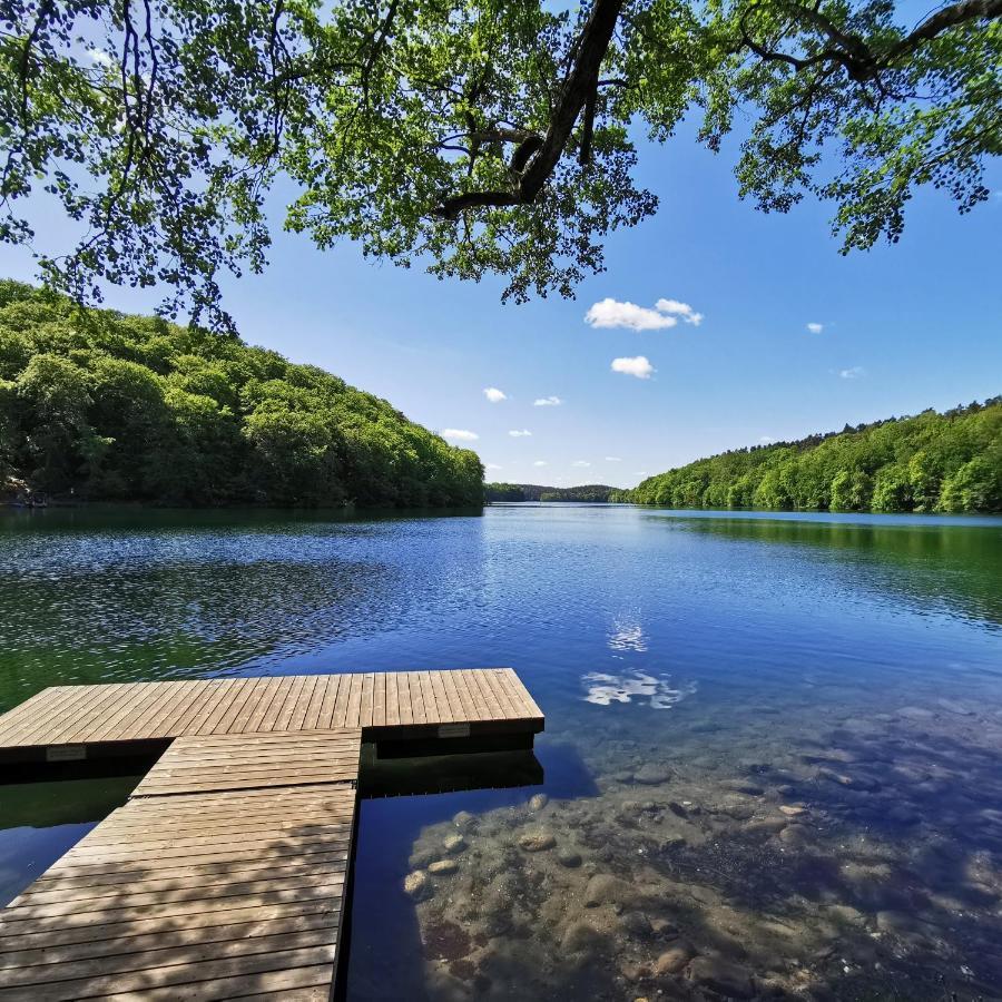 Tweet Tohuus Apartment Feldberger Seenlandschaft ภายนอก รูปภาพ